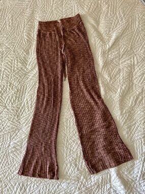 Athleta Revolve Ribbed Flare Lounge Pants in Tawny Rose